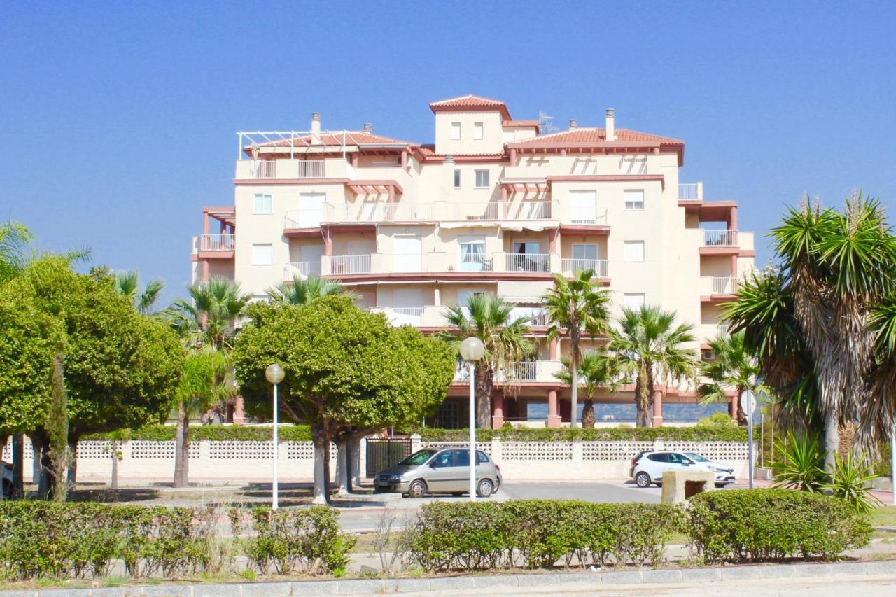Espectacular Atico Con Parking Y Terraza Con Bbq Apartment ซาโลเบรญา ภายนอก รูปภาพ