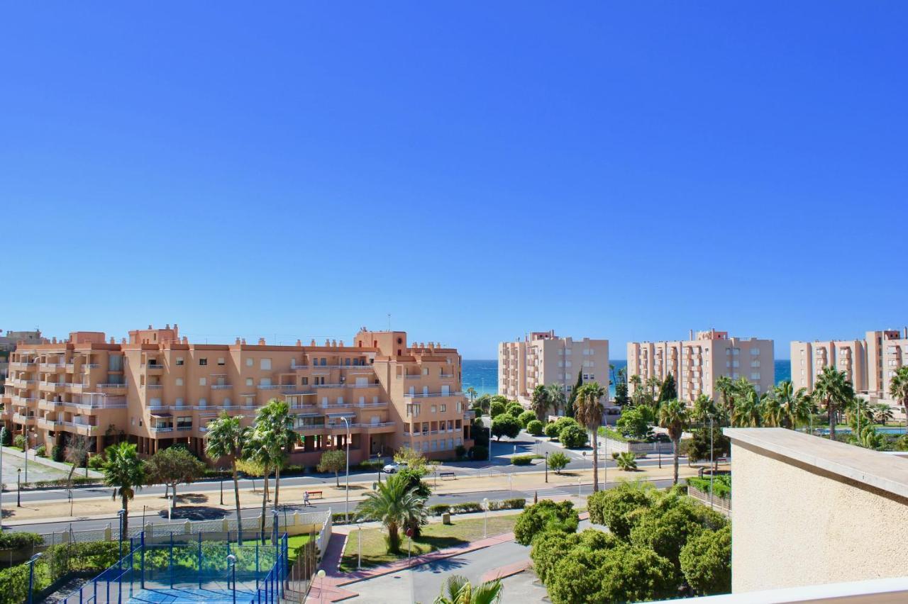 Espectacular Atico Con Parking Y Terraza Con Bbq Apartment ซาโลเบรญา ภายนอก รูปภาพ
